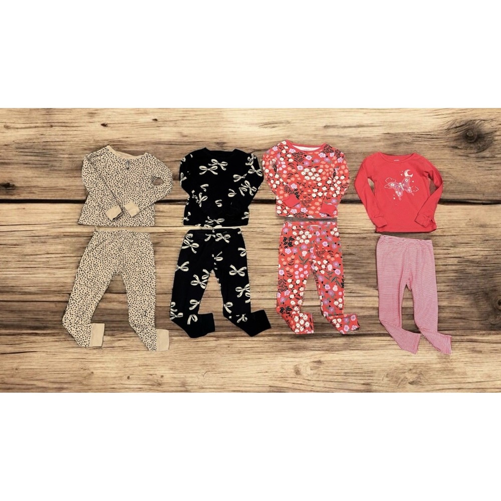 Lot of 4 - Girl's 2 Pc. Pajama Sets (8 pc.), Size 4,‎ Bows, Flowers, Carters